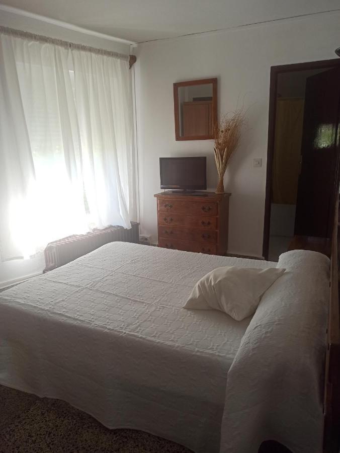 Hostal Restaurante El Burguiyo El Barraco Exteriör bild